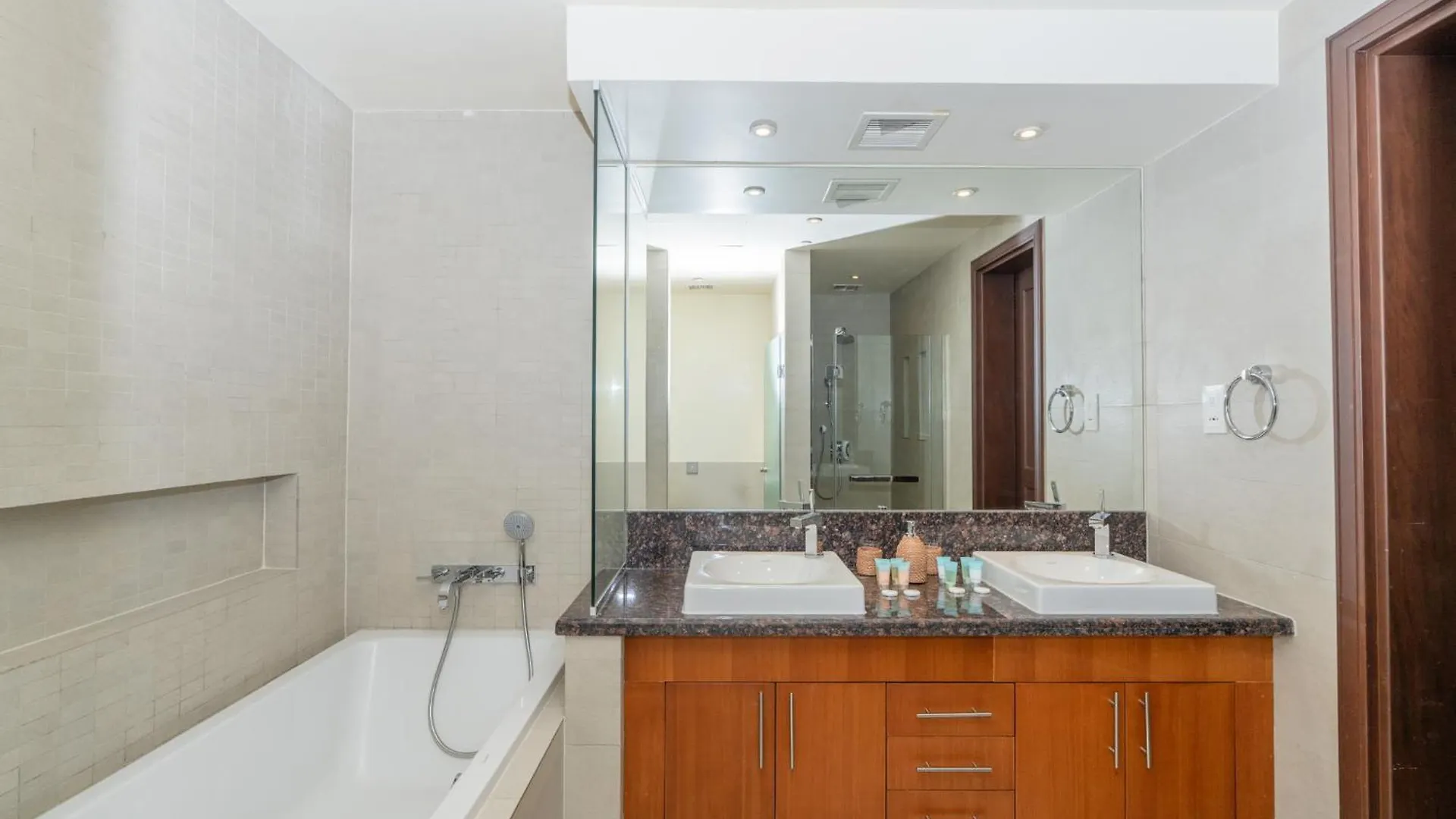 شقة Voyage Saadiyat Island Retreat أبو ظبي